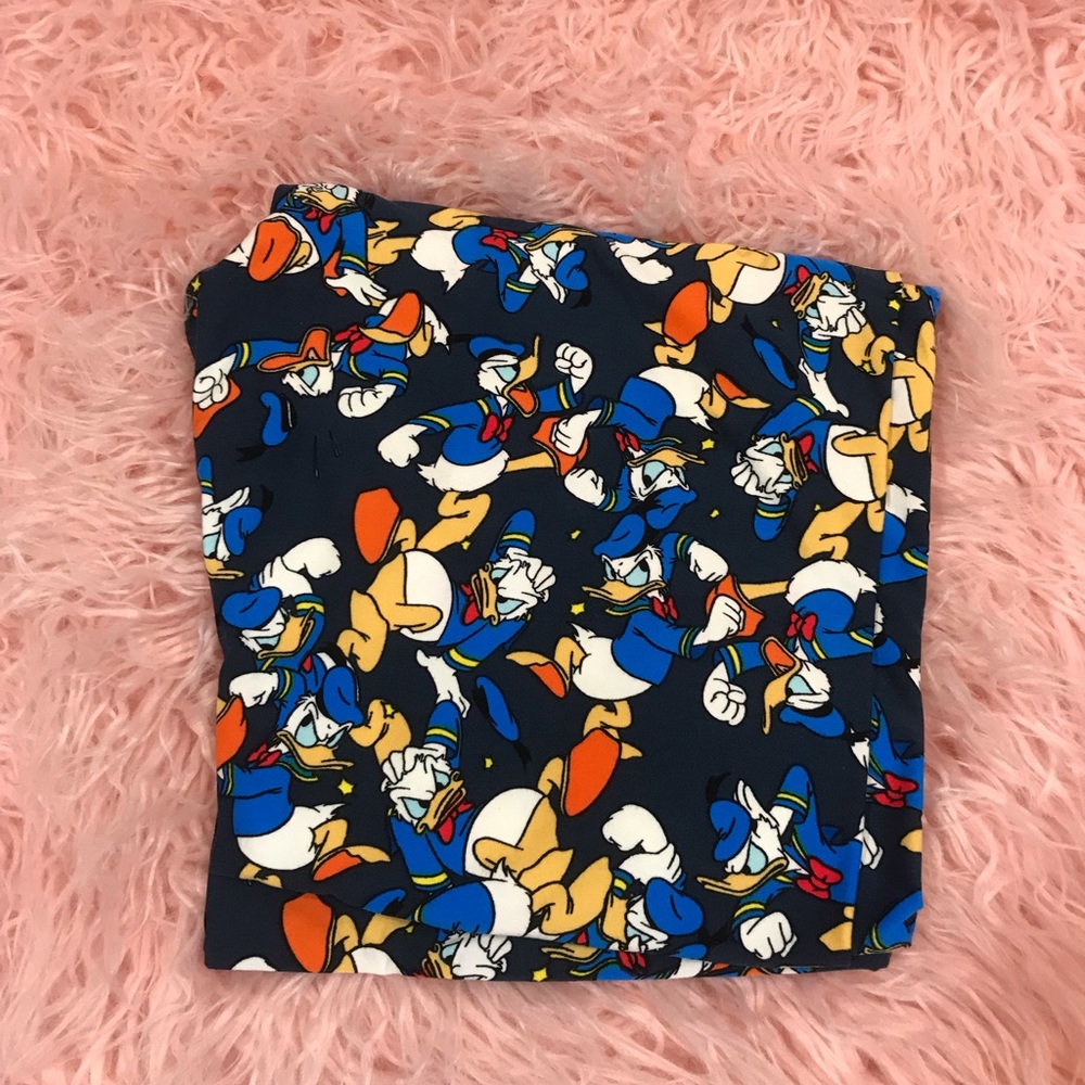 LuLaRoe NWOT Disney TC (10-20) Leggings